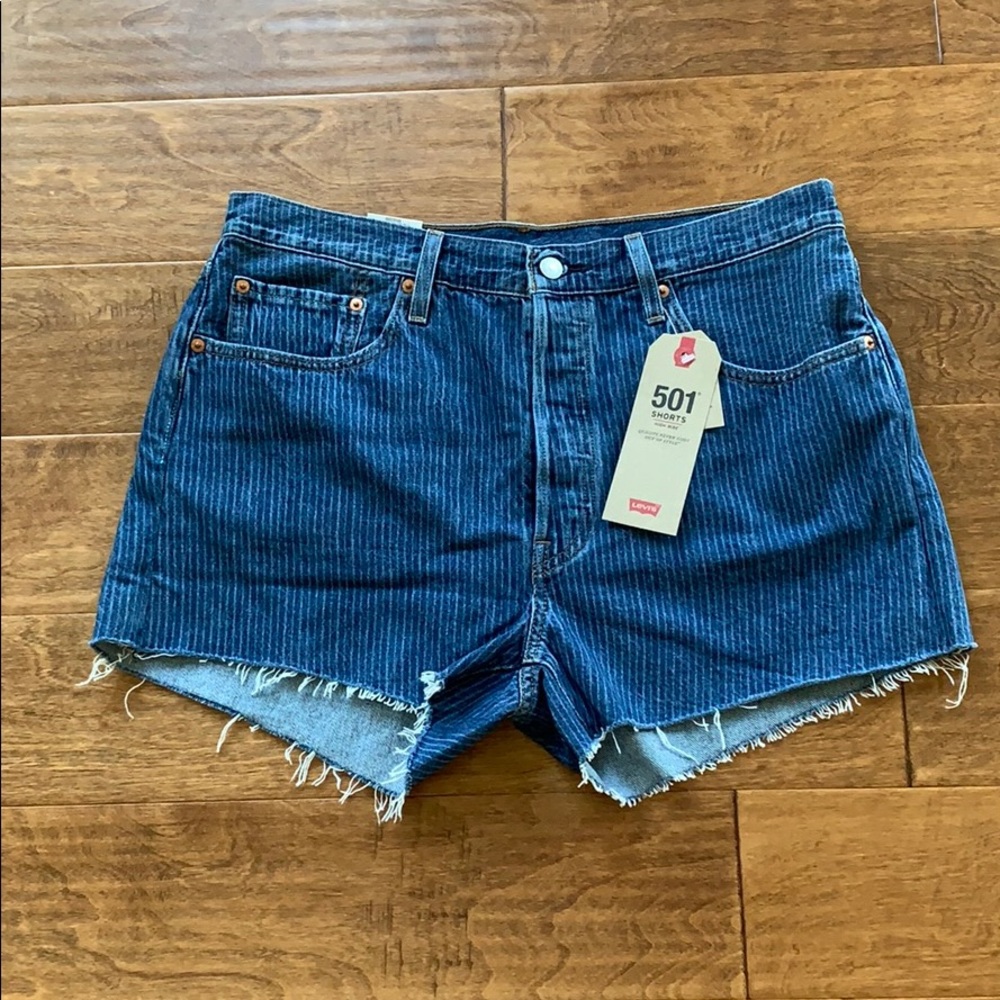 LEVI’S Women’s Shorts
